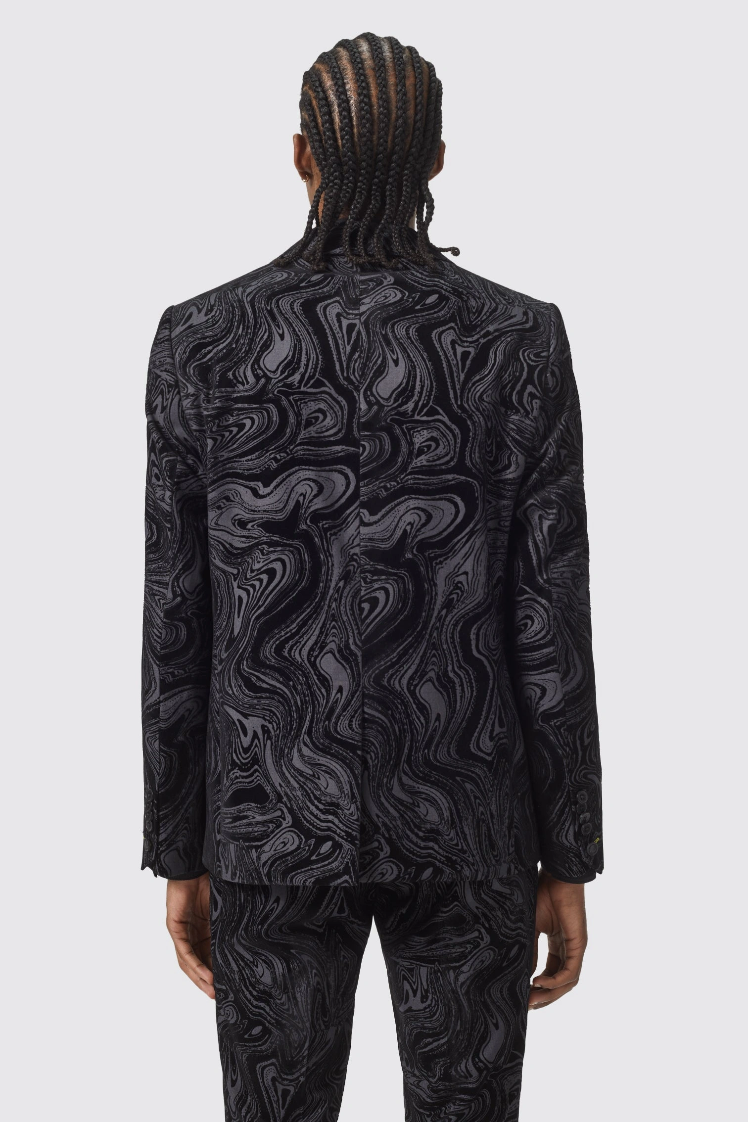 Angelou Dubh Slim Fit Ag Freastal